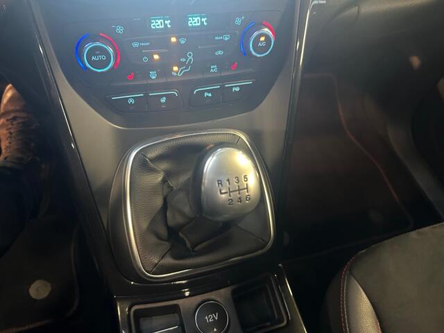 Ford KUGA 1.5 ECOB. ST LINE / 19Inch / Camera