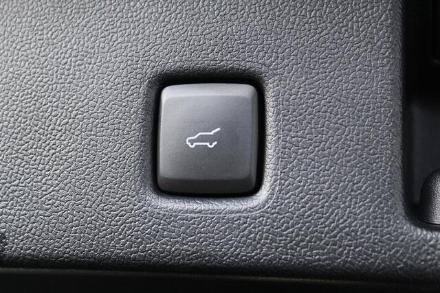 Ford KUGA 2.5-243pk PHEV ST-Line X. Van ¤. 54.937,- voor ¤. 43.735,- ! Trekgewicht van 2.100kg ! Elektr. verstelb. AGR stoelen voor, Stoel-, stuur-, voorraam- en achterbank verwarming, Elektr. panorama/schuif-kanteldak , Trekhaak elektr. wegklapbaar, B&O soundsyst.