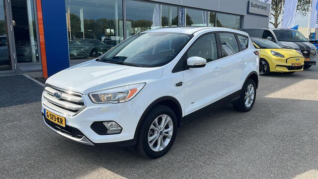 Ford KUGA 1.5 EcoBoost Titanium 182pk | Trekhaak | Winterpack | Panoramadak