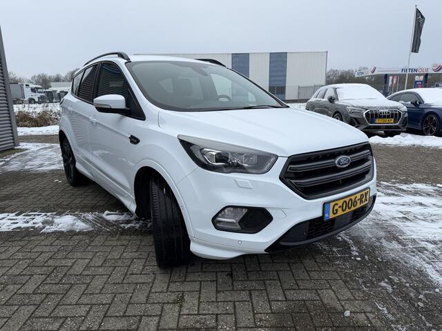 Ford KUGA 1.5 EcoBoost 150 PK ST Line 19 Inch LED Achteruitrijcamera Trekhaak 2000 KG Trekgewicht Stuurwielverwarming Xenon