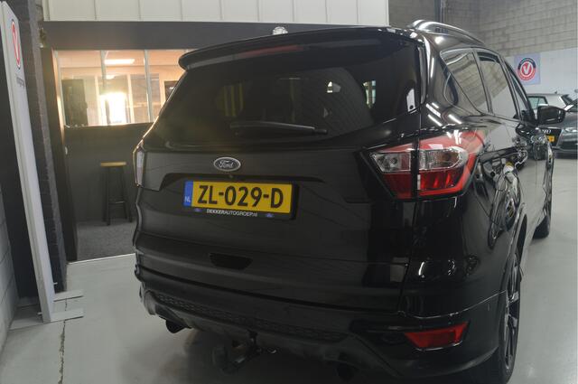 Ford KUGA 1.5 EcoBoost ST Line AWD // CLIMA // NAVI // CARPLAY // STUUR&STOELVERWARMING // TREKHAAK // 4x4 //