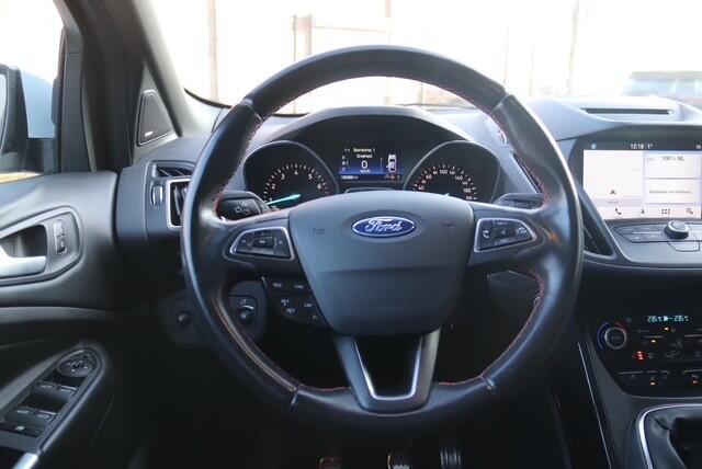 Ford KUGA 1.5 EcoBoost ST Line, Stoel & Stuurverwarmd, Camera, Trekhaak, Pano