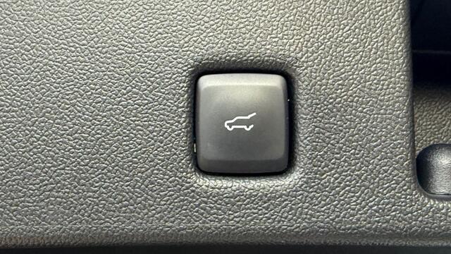 Ford KUGA 2.5 PHEV ST-LINE X 243pk / Trekhaak+Panorama+Techno+Winter