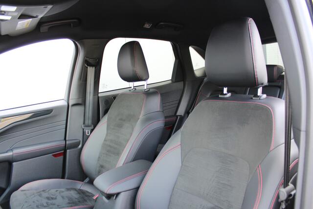 Ford KUGA 2.5-225pk Plug-in Hybrid ST-Line X. Hybride rijden voor een reële prijs ! Adaptive Cruise Control, Stoel-, stuur- en voorraamverwarming, Climate Control, Metallic lak, Camera v+a, Elektr. achterklep, Side- en lane assist etc.