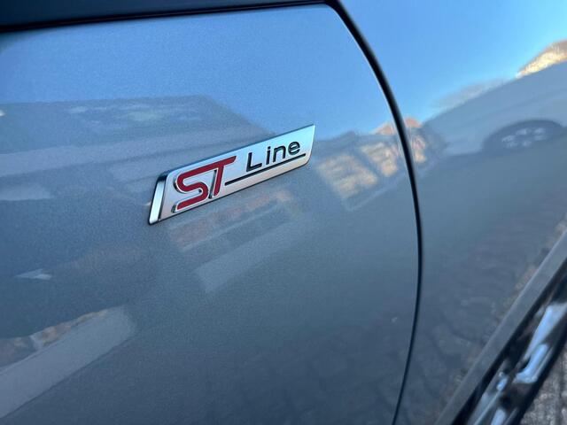 Ford KUGA 2.5 PHEV ST-Line l Panoramadak l Wegklapbare trekhaak l Winterpack l Driver Assistance Pack l