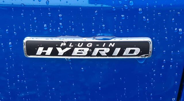 Ford KUGA 2.5 PHEV ST-Line X 2026 - Black Pack - Winter Pack - Panorama Dak - AGR Stoelen - Head Up - 360 Camera - Privacy Glas -