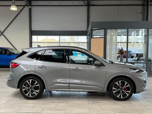Ford KUGA 2.5 PHEV 225 pk ST-Line X | Winter Pack | 19" | Adapt. cruise | Adapt. LED | B&O | 4 seiz. banden | El. a. klep | 100% dealer onderh.