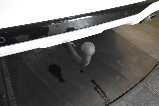 Ford KUGA 2.5 PHEV ST Line Vignale Head-up Trekh Panodak Camera