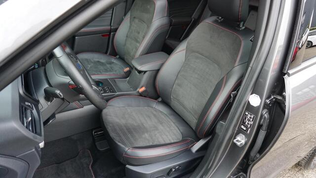 Ford KUGA 2.5 224pk PHEV ST-Line X Pano Dak 360-View B&O Trekhaak Stoel & Stuurverwarming HUD *Complete Kuga* 49262km!