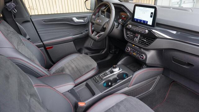 Ford KUGA 2.5 224pk PHEV ST-Line X Pano Dak 360-View B&O Trekhaak Stoel & Stuurverwarming HUD *Complete Kuga* 49262km!