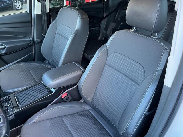 Ford KUGA 150PK EcoBoost Titanium parelmoer Trekhaak/Navi/PDC