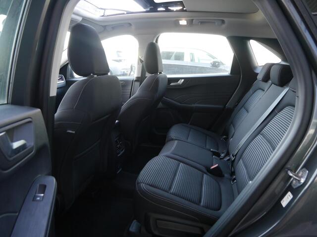 Ford KUGA 2.5 PHEV Titanium | Plug in hybride | Elektrisch glazen panorama-dak | Trekhaak | Navigatie | Achteruitrijcamera | Climate control | Trekhaak | 1500 KG trekgewicht