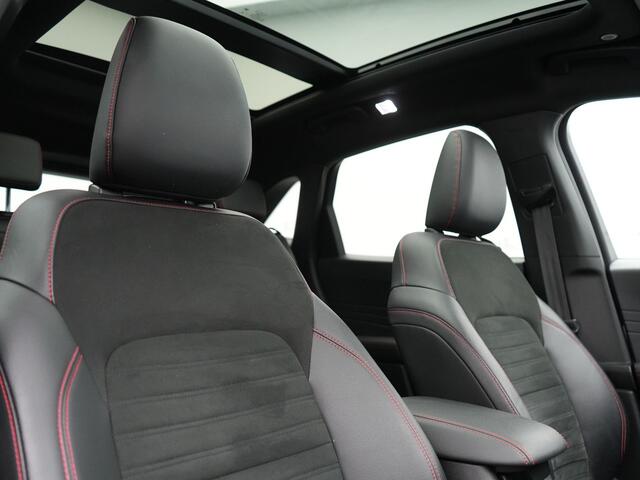 Ford KUGA 2.5 ST-Line Plug In Hybrid 225pk Dealer O.H. PHEV | Panodak | Adaptive Cruise | 360 Camera | Bang & Olufsen Audio | Apple Carplay | LED Koplampen | Virtual | Navigatie | DAB |