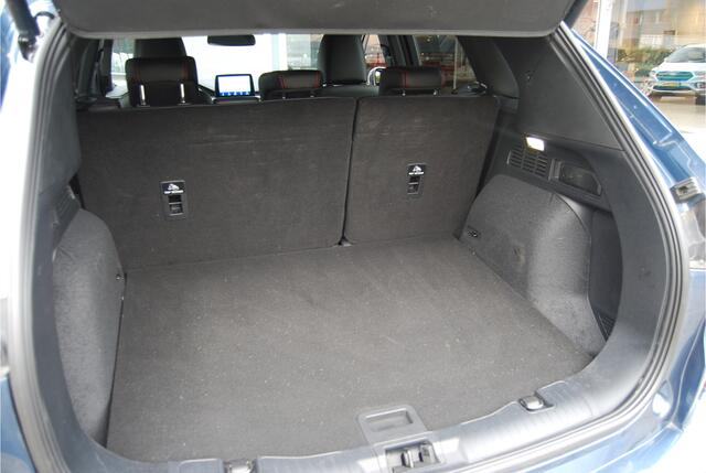 Ford KUGA 1.5 EcoBoost ST-Line X 150pk | ELEKTR. TREKHAAK | PANORAMADAK | WINTERPACK | ADAPT. CRUISE | LED.MATRIX | ELEKTR.KLEP