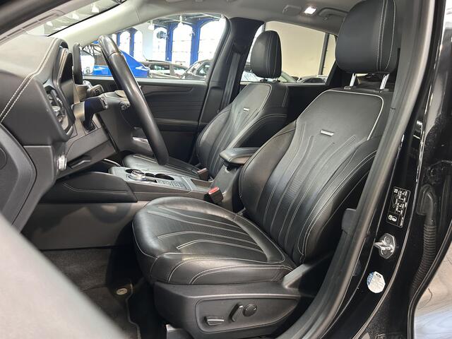 Ford KUGA 2.5 PHEV 225 pk Vignale | Trekhaak | Winter Pack | B&O | Adapt. cruise | Adapt. led | El. a. klep | Leder |