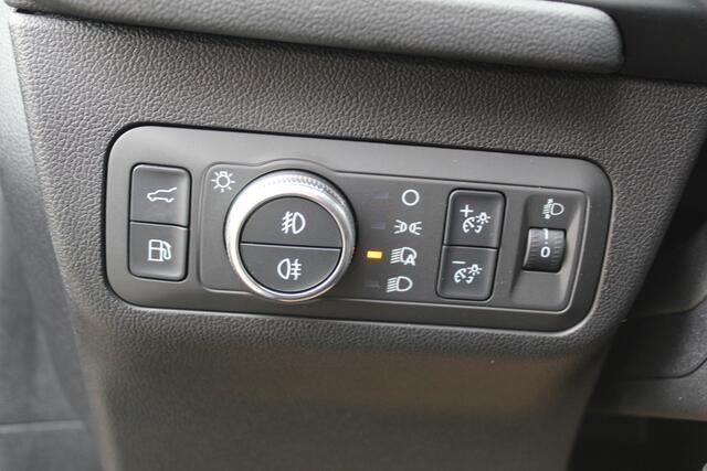 Ford KUGA 2.5 PHEV Titanium X , 225pk , 1500kg Trekgewicht Stoel, Stuur en Voorruit verwarming Climate Control, Cruise Control, Winter Pack, Camera