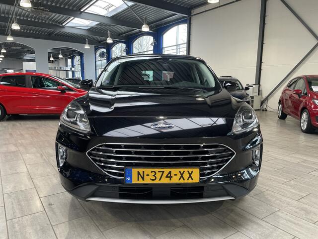 Ford KUGA 1.5 EcoBoost 150 pk Titanium | Trekhaak | LED | Winter Pack | Navi | Clima | Cruise | 100% dealer onderh.