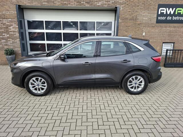 Ford KUGA 2.5 PHEV Titanium