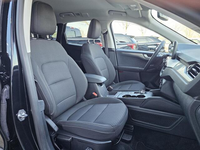 Ford KUGA 2.5 PHEV Titanium 225 pk | Winterpack | Head up display | PDC v + a | Lane assist | All-seasons banden