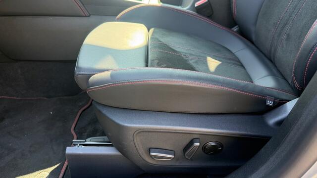 Ford KUGA 2.5 PHEV ST-LINE X 243pk / Trekhaak+20inch+Techno+Winter