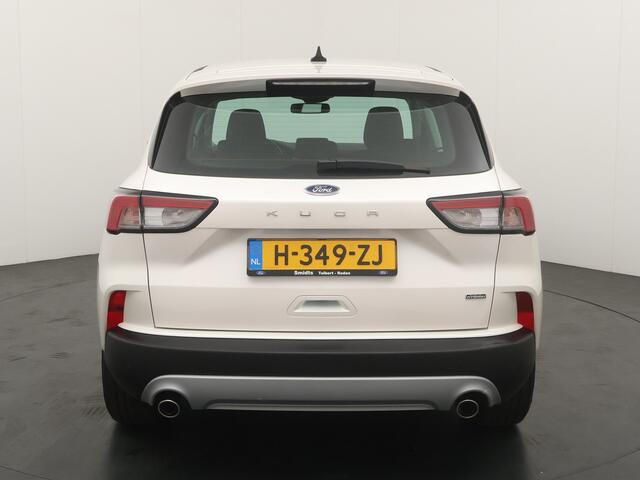 Ford KUGA 2.5 225PK PHEV Titanium | Elektr. Trekhaak | Cruise Control | 18-inch | Climate Control | Parkeer sens. v + a |