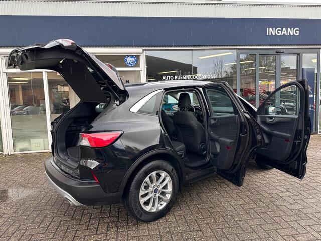 Ford KUGA 2.5 PHEV TITANIUM