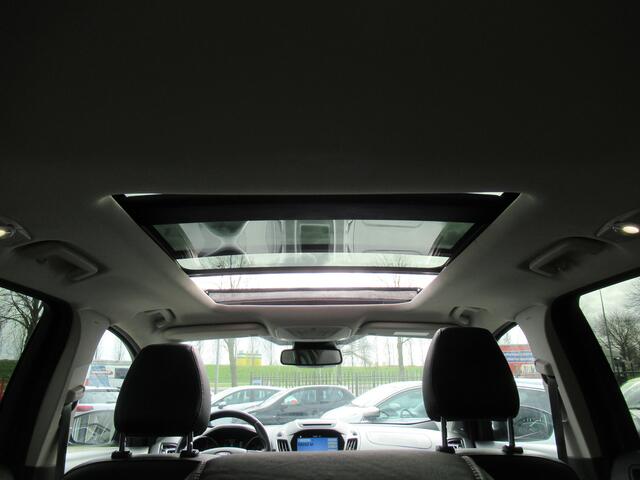 Ford KUGA 1.5 EcoBoost Vignale | Clima-Airco | Apple Carplay | Parkeercamera | Incl. BOVAG Garantie | Adapt. Cruise Control | Stoelverwarming |