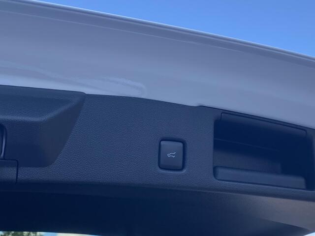 Ford KUGA 2.5 PHEV ST-Line X 243pk | Driver Assistance Pack | Black Package | Winterpack | Wegklapbare Trekhaak | AGR Stoelen