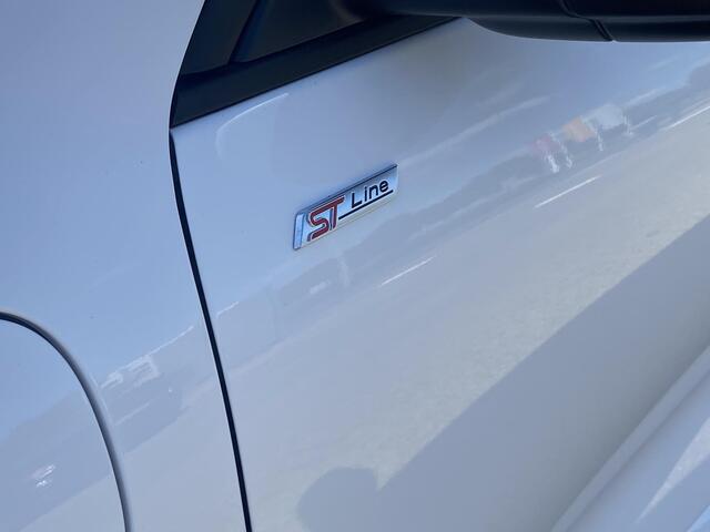 Ford KUGA 2.5 PHEV ST-Line 243 pk | Driver Assistance Pack | Wegklapbare trekhaak | 2.100 kg trekgewicht! | Winterpakket | 19 inch Licht metalen Velgen | ¤6.000,- prijsvoordeel!