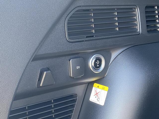 Ford KUGA 2.5 PHEV ST-Line 243 pk | Driver Assistance Pack | Wegklapbare trekhaak | 2.100 kg trekgewicht! | Winterpakket | 19 inch Licht metalen Velgen | ¤6.000,- prijsvoordeel!