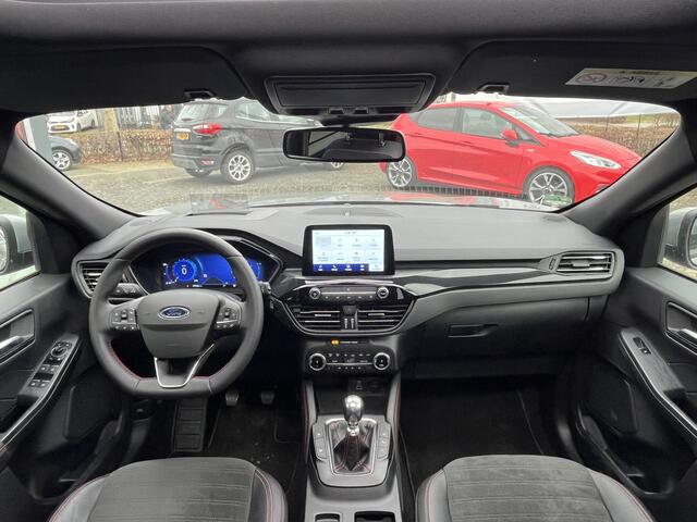 Ford KUGA 1.5 EcoBoost ST-Line X 150pk/110kW 6-bak | Full Options | E-Trekhaak | Pano | Driver Assistance Pack | Technology Pack | Winter Pack | etc. etc.