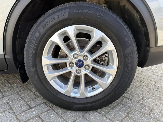 Ford KUGA 2.5 PHEV Titanium | All Seasonbanden | Achteruitrijcamera | Navigatie |