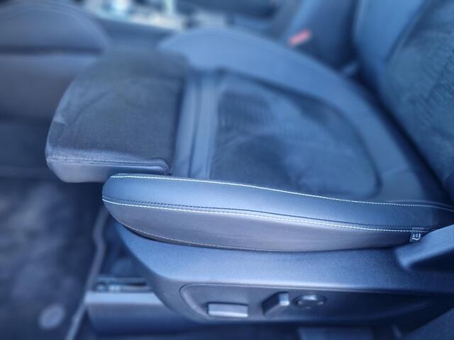 Ford KUGA 2.5 PHEV Active X 243pk | Driver Assist Pack | Tech.Pack | All Season banden | Panoramadak