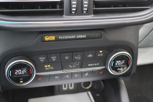 Ford KUGA 2.5 PHEV Vignale | Wegklapbare trekhaak | Panoramadak | Adaptive cruise control | Winter Pack | Bang&Olufsen | Dodehoeksensoren