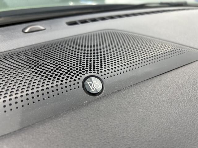 Ford KUGA 2.5 PHEV 243 pk ST-Line X I AGR stoelen | Adapt Cruise I Winter Pack | B&O | 360° Camera