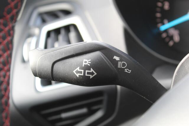 Ford KUGA 1.5 EcoBoost ST Line , 150pk , 2000kg Trekgewicht Climate control ,Cruise control , Camera Trekhaak Stoel,stuur en voorruit verwarming