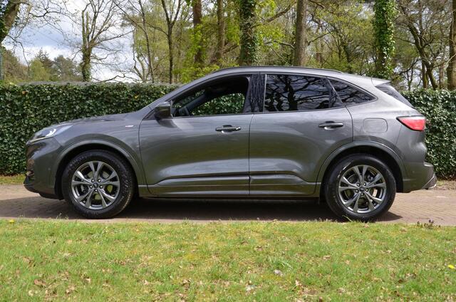 Ford KUGA 1.5 EcoBoost St Line Navi/Led/Pdc/Ecc/Digital Cockpit/Achteruitrijcamera/Trekhaak-Wegklapbaar/Privacy-Glass/Stuur stoel & achterbankverwarming