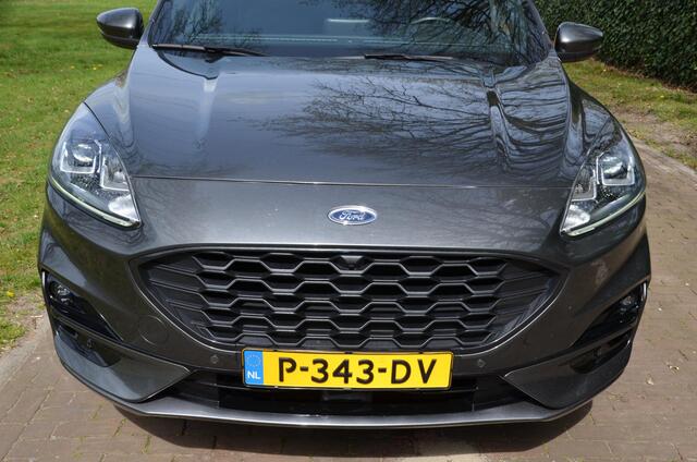 Ford KUGA 1.5 EcoBoost St Line Navi/Led/Pdc/Ecc/Digital Cockpit/Achteruitrijcamera/Trekhaak-Wegklapbaar/Privacy-Glass/Stuur stoel & achterbankverwarming