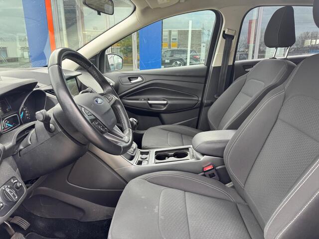 Ford KUGA 1.5 EcoBoost Trend Ultimate 120pk | SYNC 3 Navigatie | Voorruit verwarming | Trekhaak