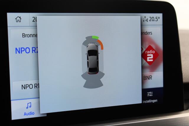 Ford KUGA 2.5-225pk PHEV Titanium X. Luxe hybride rijden voor een reëel bedrag ! Adapt. Cruise Cntrl, Climate Cntrl, Naviagtie, Telefoonvoorb., Keyless entry/keyless go, Stoel- en voorraamverw., Camera v+a, Metallic lak, Elektr. achterklep etc.