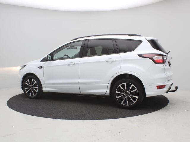 Ford KUGA 1.5 EcoBoost ST Line / Trekhaak / 2000KG Trekgewicht / Stoel en Stuurwielverwarming / Vooruitverwarming / Cruise Control / Dealeronderhouden / Historie aanwezig / LMV /