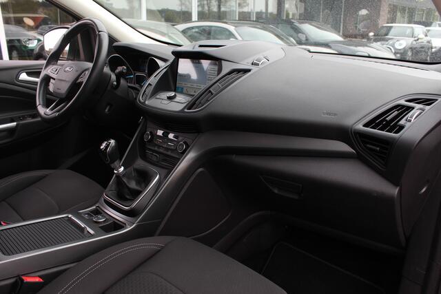 Ford KUGA 1.5 EcoBoost Trend Ultimate / Trekhaak / Navigatie / Parkeerhulp achter / 17'' / Bluetooth / Cruise Control