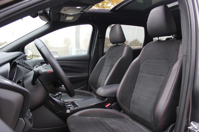 Ford KUGA 1.5 EcoBoost ST Line 150pk / Panoramadak / Camera / Leder&Alcantara / CarPlay / Keyless / 18'' / Navigatie / DAB / Stoel+Stuurverwarming / Cruise Control