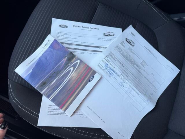 Ford KUGA Plug-In Hybrid Titanium Apple/Android | Camera |