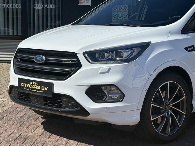 Ford KUGA 2.0 ST-Line automaat 4x4 243 pk Apple carplay camera climate ctr cruise ctr elktr trekhaak half leder/alcantara lmv 19 inch keyless entry dealer onderhouden