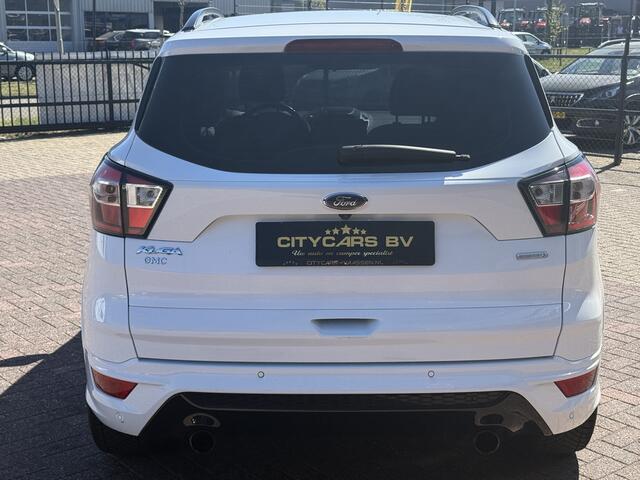 Ford KUGA 2.0 ST-Line automaat 4x4 243 pk Apple carplay camera climate ctr cruise ctr elktr trekhaak half leder/alcantara lmv 19 inch keyless entry dealer onderhouden