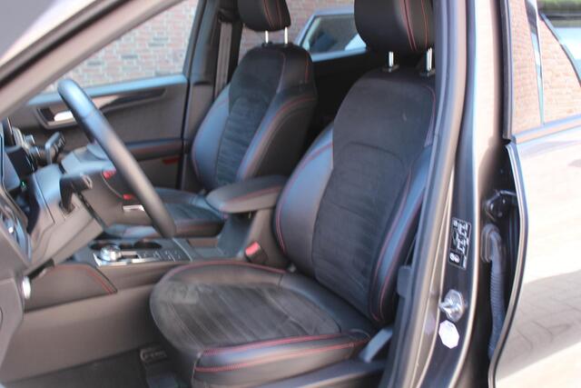Ford KUGA 2.5 Duratec PHEV ST-Line X Driver Ass Pack, HUD, EL Trekhaak, 19", Camera V+A, Winterpack