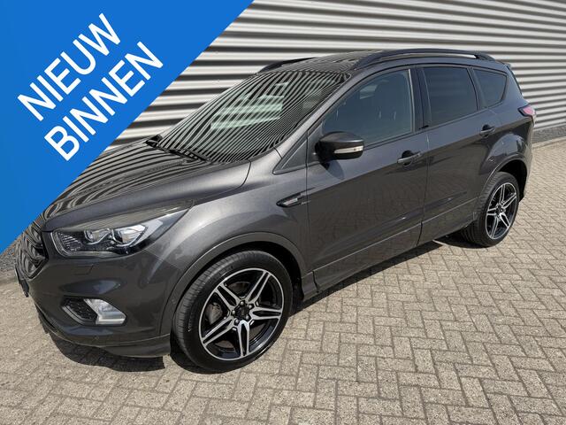 Ford KUGA 1.5 ST-Line Pano Camera Trekhaak ST