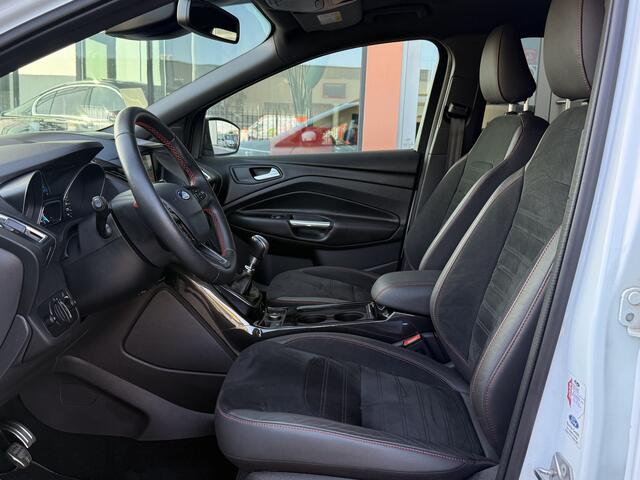 Ford KUGA 1.5 EcoBoost ST Line | Stoel/Stuur verwarming | Cruise | Apple Carplay | Sfeerverlichting |