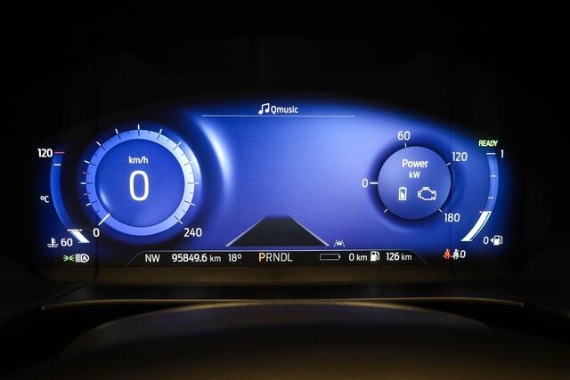 Ford KUGA 2.5 PHEV ST-Line X | WINTER / TECHNOLOGY- PACK | STUURVERWARMING | PANORAMADAK | HEAD UP | TREKHAAK | 19"